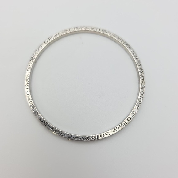 BRIGHTON Floral Thin Bangle Bracelet 12 Crystals Scrollwork Silver Plate 8" - Picture 4 of 10